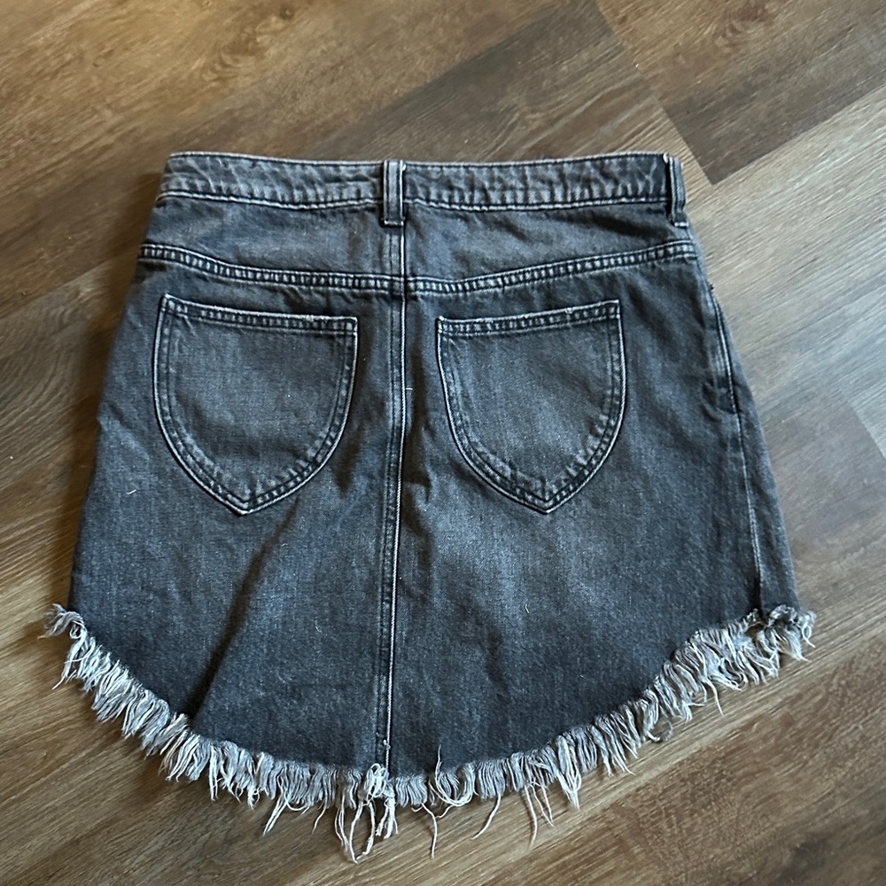 Frayed Hem Denim Skirt size 29 - Picture 2 of 5